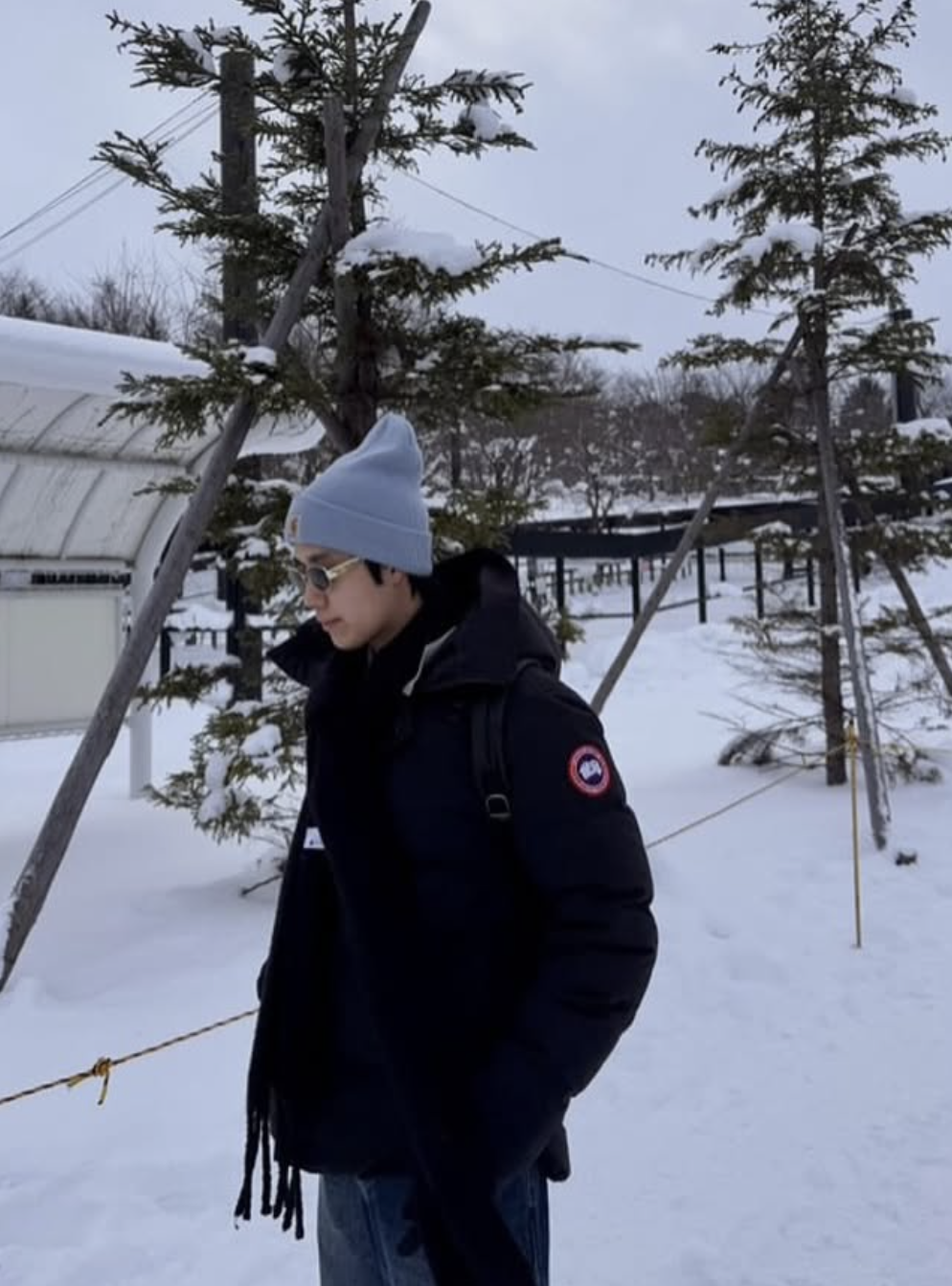 เสื้อสวยและอุ่นมากๆครับ แนะนำเลย สำหรับคนที่ไปหิมะเยอะๆ